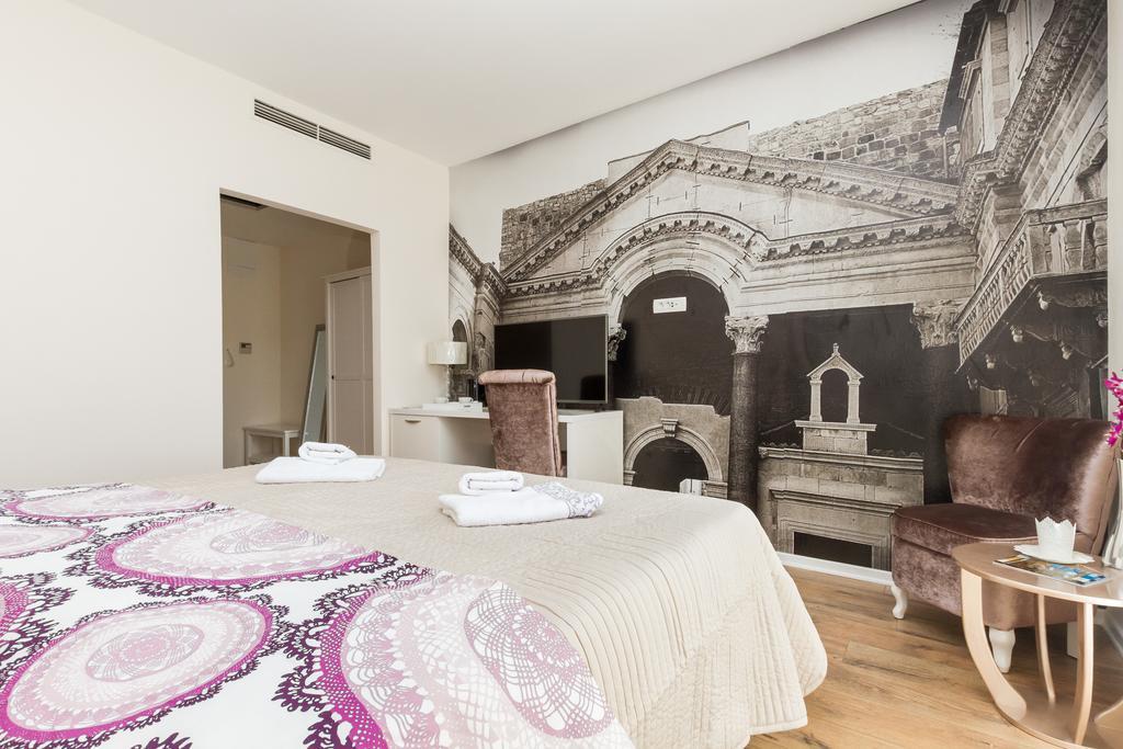 Spalatum Boutique Suites Split Oda fotoğraf